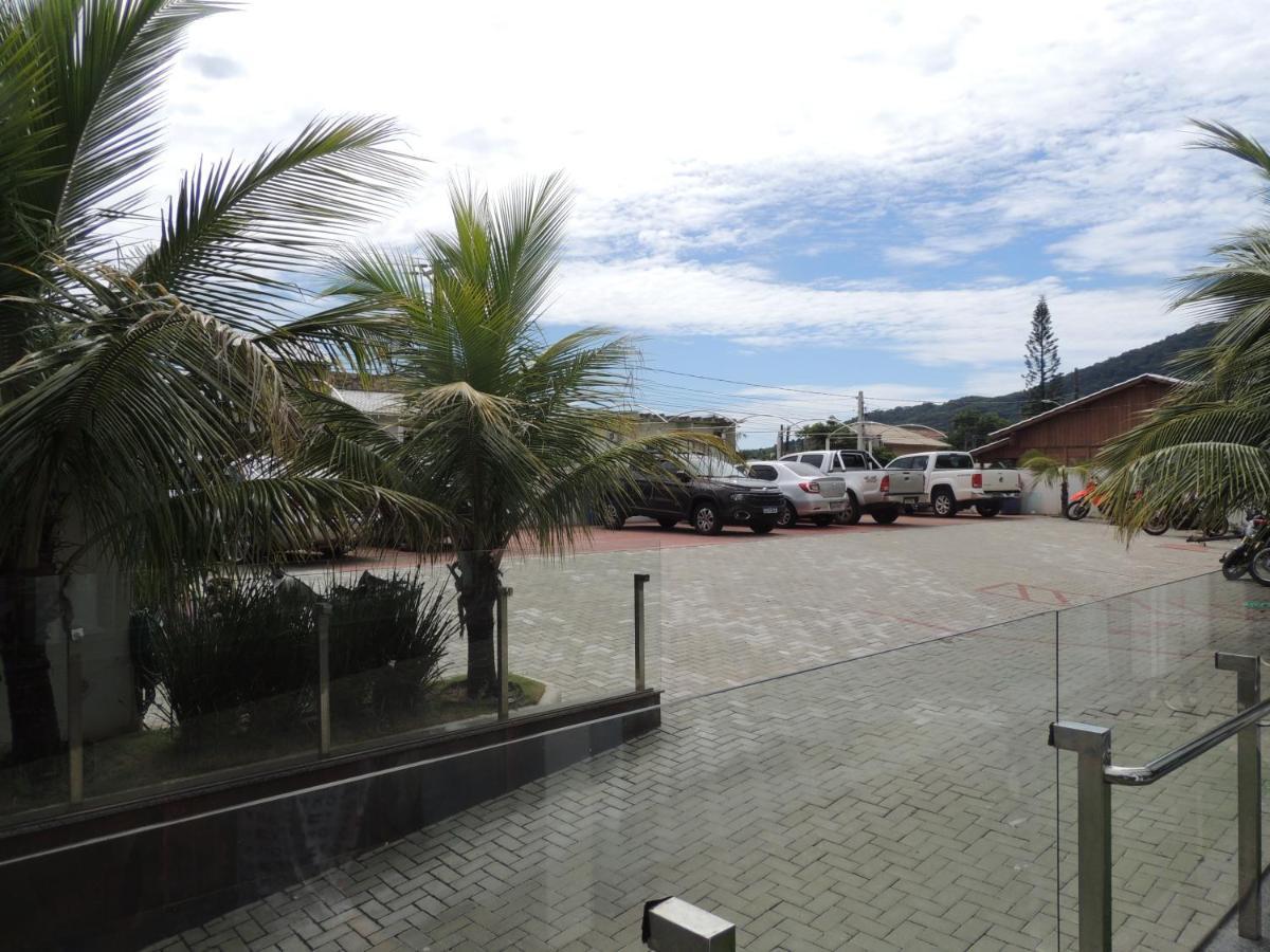 Hotel Recanto Dos Dinossauros Penha  Ngoại thất bức ảnh